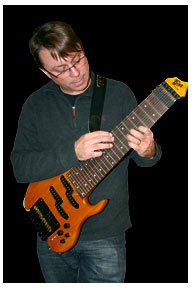 Loren with his Box Guitars SRB-640